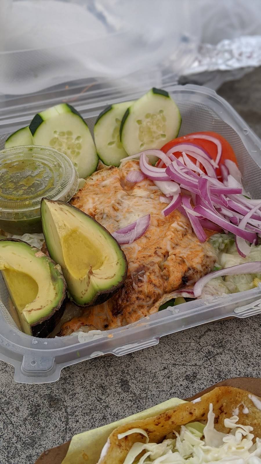 Kikos Seafood Lunch Truck | restaurant | 6090 Friars Rd, San Diego, CA 92108, USA | 6196230675 OR +1 619-623-0675