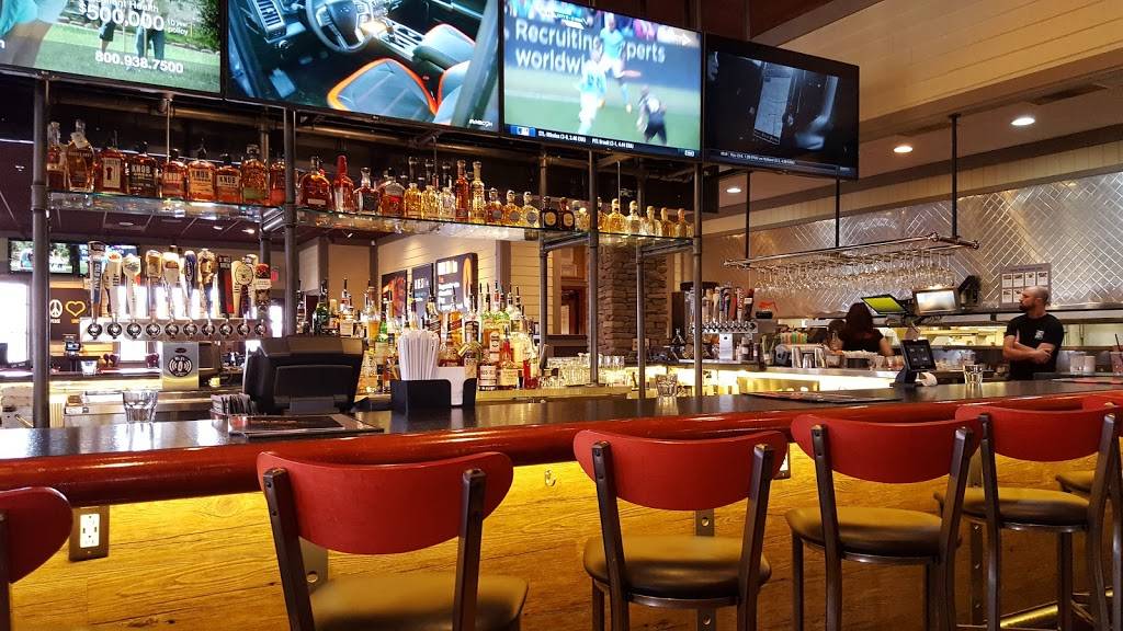 Smokey Bones Bar & Fire Grill | meal takeaway | 4036 NY-31, Liverpool, NY 13090, USA | 3156527824 OR +1 315-652-7824