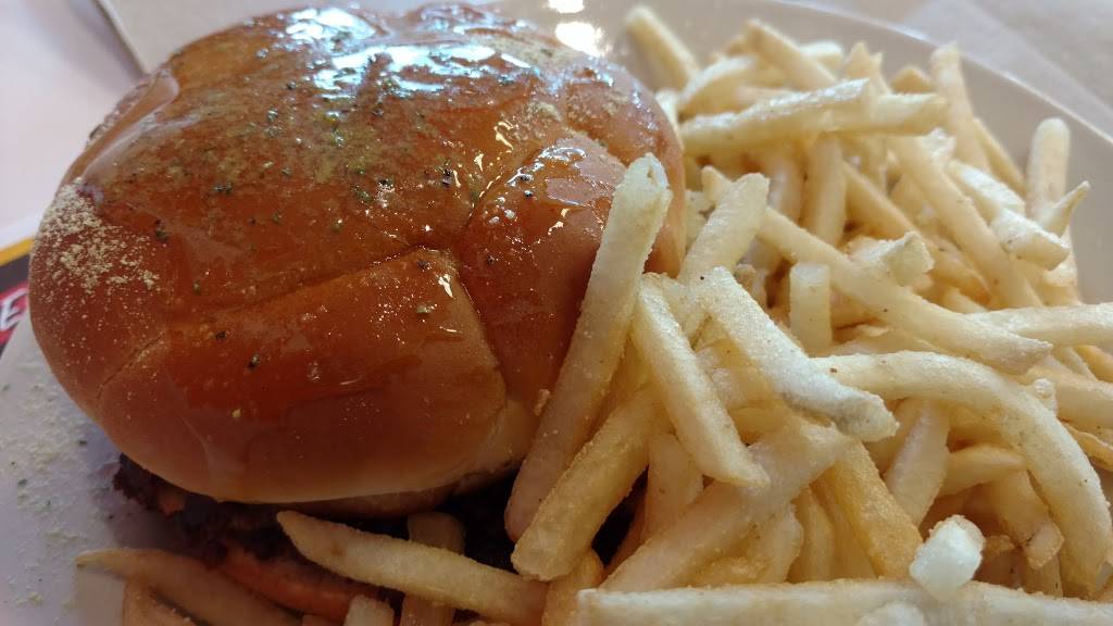 Steak n Shake | restaurant | 335 Leonardwood Dr, Frankfort, KY 40601, USA | 5028750200 OR +1 502-875-0200