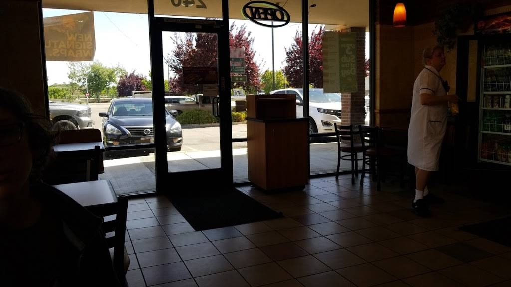 Subway | restaurant | Settlers Village Shopping Center, 1912 CA-65 #240, Wheatland, CA 95692, USA | 5306332380 OR +1 530-633-2380