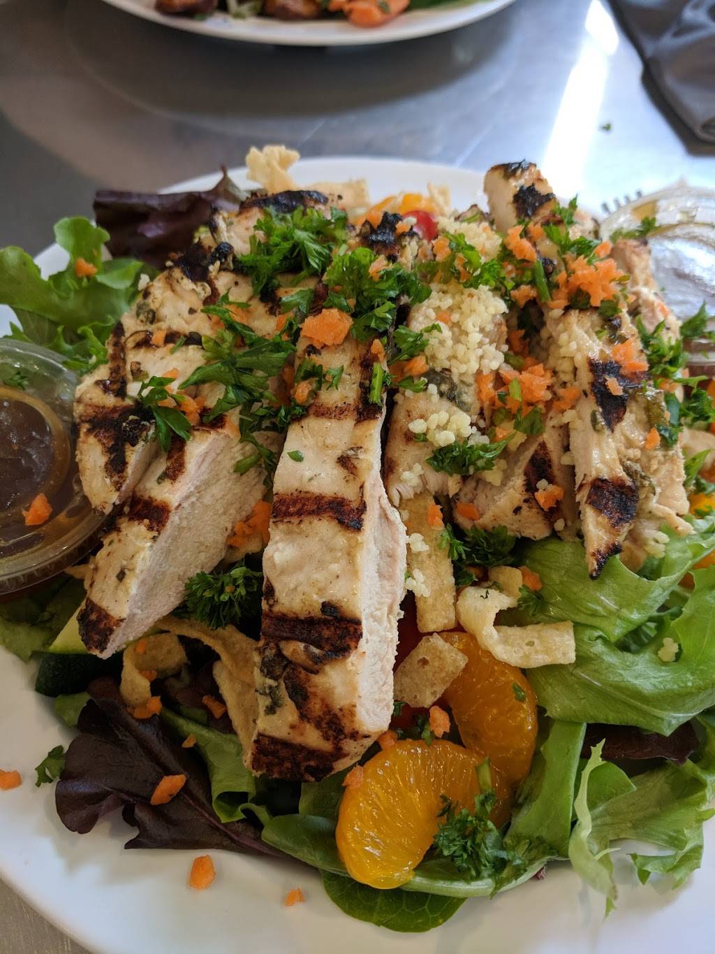 Dr. Grubbs | restaurant | 373 W Bonita Ave, Claremont, CA 91711, USA | 9096216200 OR +1 909-621-6200