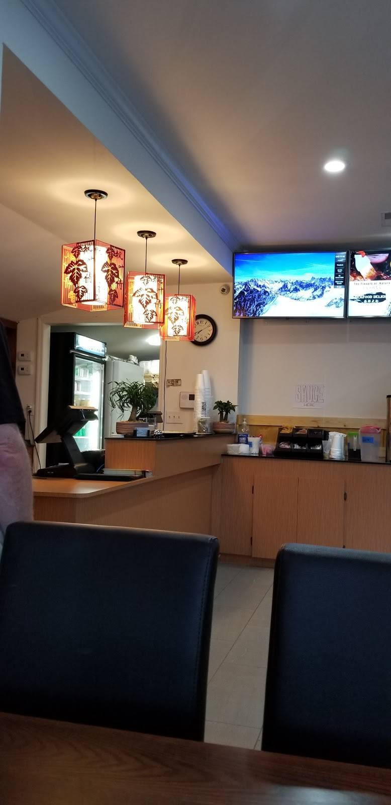 Keko‘s Asian Fusion | restaurant | 248 N Main St, Summerville, SC 29483, USA | 8439005500 OR +1 843-900-5500