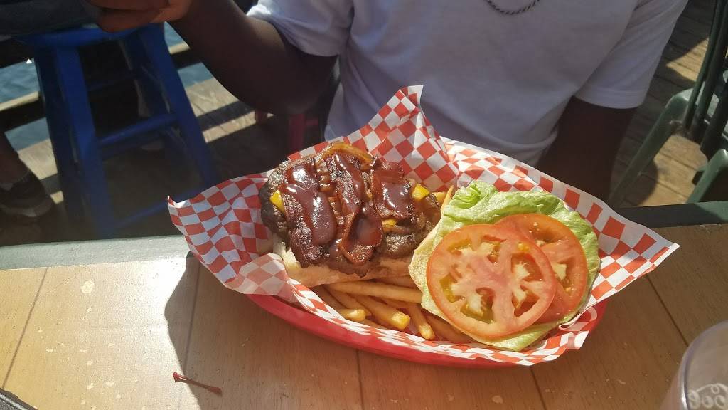 The Sand Bar Capitola | restaurant | 211 Esplanade, Capitola, CA 95010, USA | 8314621881 OR +1 831-462-1881