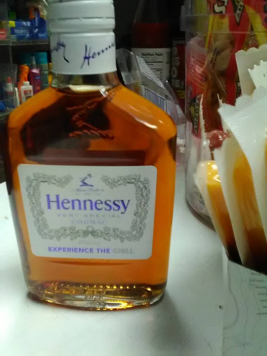 Paradise Restaurant and Bar | restaurant | 1725 Barnum Ave, Bridgeport, CT 06610, USA | 2034149260 OR +1 203-414-9260