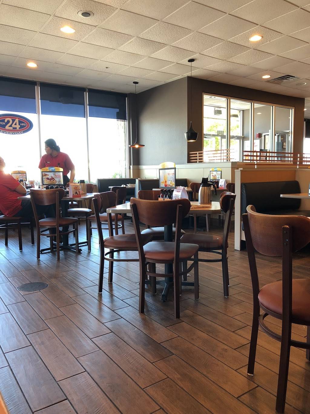 IHOP | restaurant | 3400 S I-10 Service Rd W, Metairie, LA 70001, USA | 5042123280 OR +1 504-212-3280