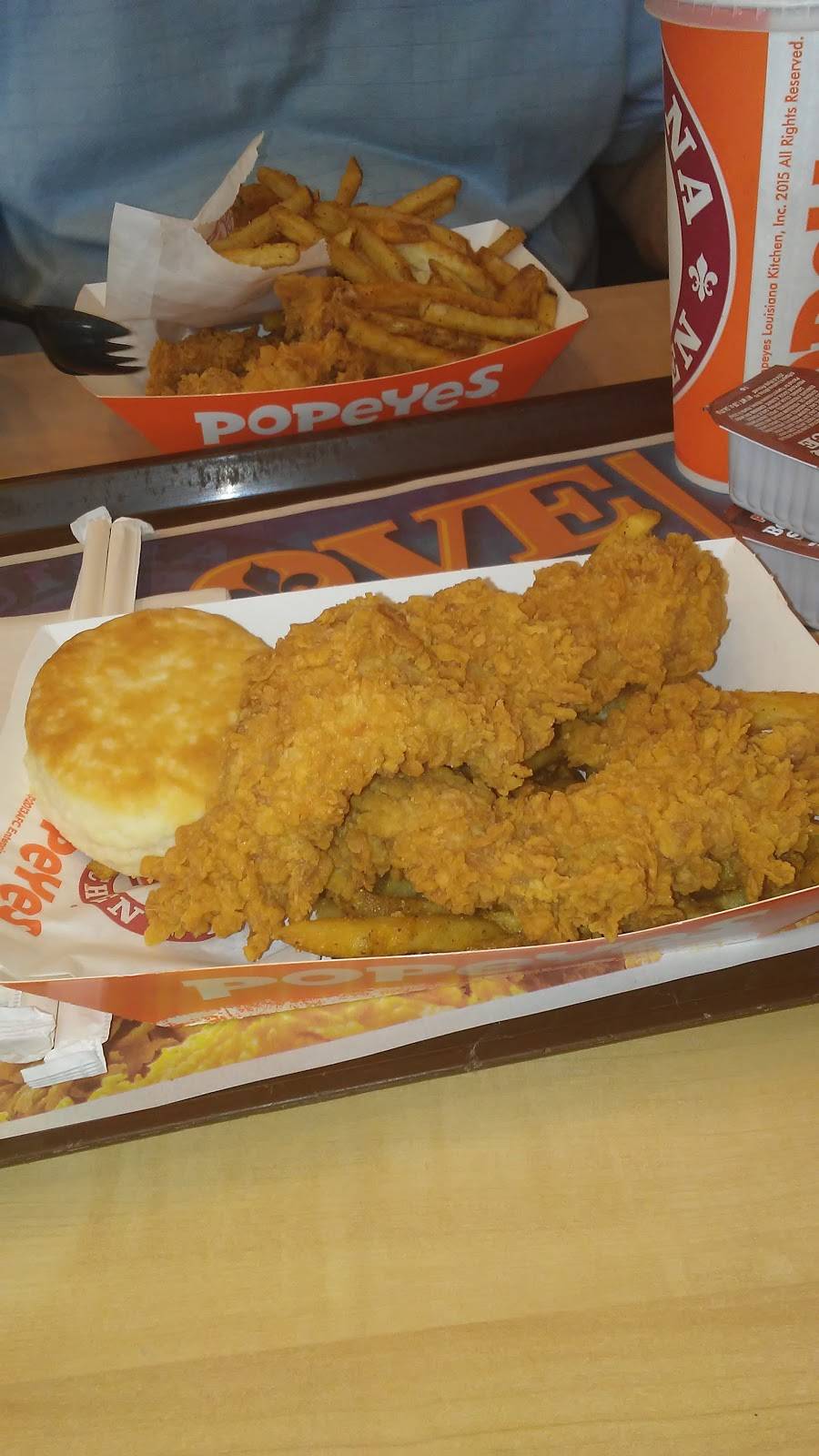 Popeyes Louisiana Kitchen | restaurant | 122 E 125th St, New York, NY 10035, USA | 6466697282 OR +1 646-669-7282