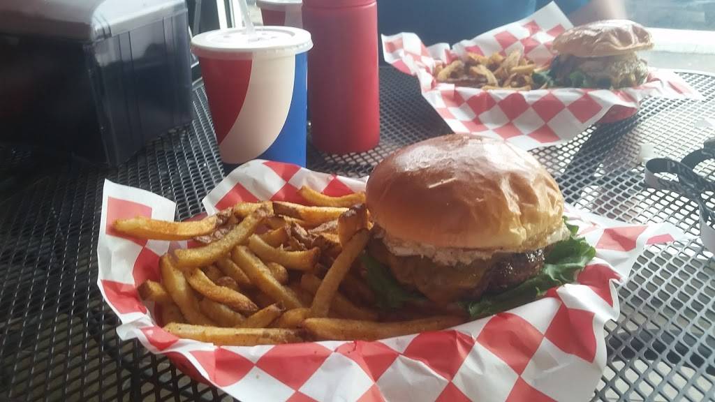 Hangover Grill/Shrimp Cage | restaurant | 2908 Hillsborough St, Raleigh, NC 27607, USA | 9842222040 OR +1 984-222-2040