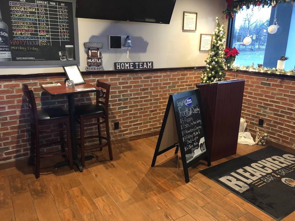 Bleachers Bar and Grill | restaurant | 6092 Jericho Turnpike, Commack, NY 11725, USA | 6314869696 OR +1 631-486-9696