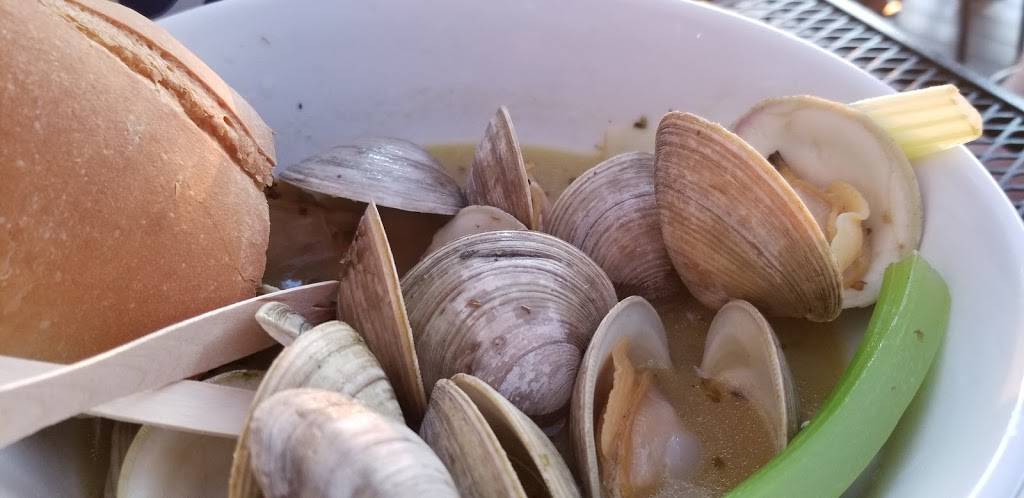 Burlews Seafood and Steak | restaurant | 59 W Front St, Keyport, NJ 07735, USA | 7324970500 OR +1 732-497-0500