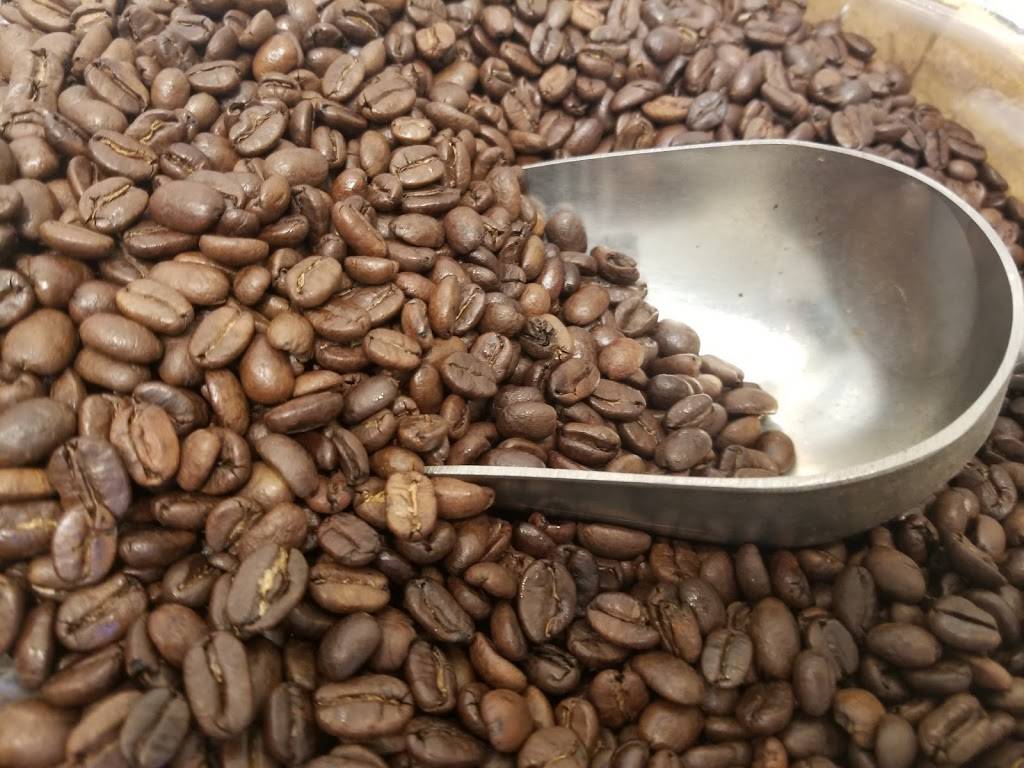 Hampton Coffee Company | bakery | 272 Main Rd, Aquebogue, NY 11931, USA | 6317792862 OR +1 631-779-2862