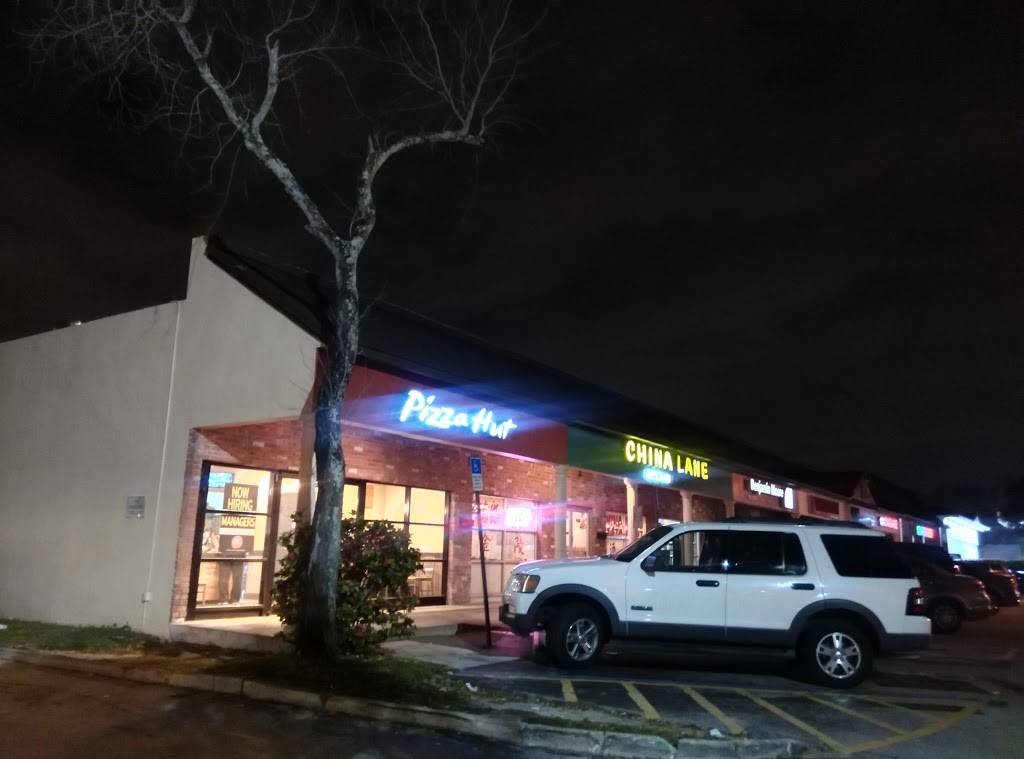 Pizza Hut | meal delivery | 4506 Hollywood Blvd, Hollywood, FL 33021, USA | 9549648777 OR +1 954-964-8777