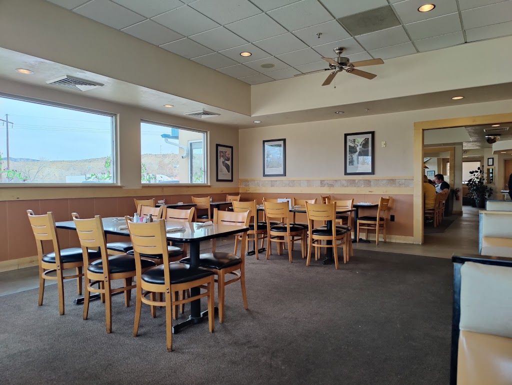 JBs | restaurant | 111 N 800 W, Price, UT 84501, USA | 4356371840 OR +1 435-637-1840