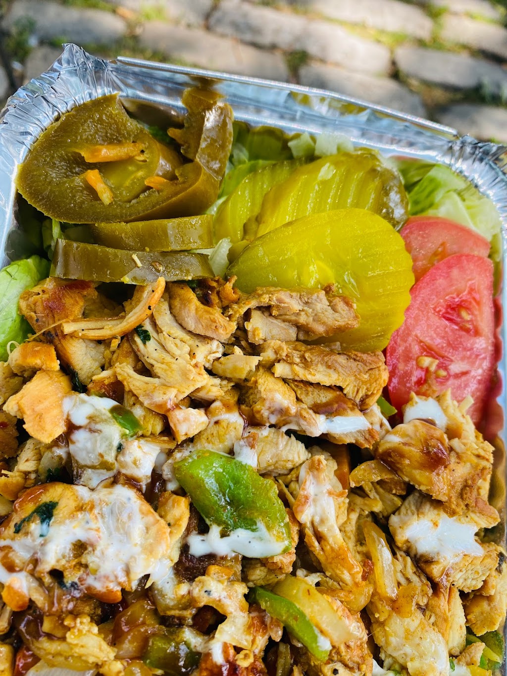 Mi Amor Halal Food Truck | restaurant | 50 River St, Brooklyn, NY 11249, USA | 3478795510 OR +1 347-879-5510