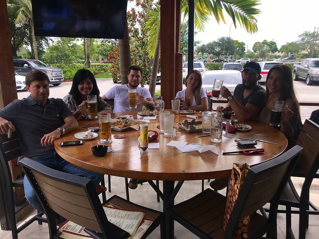 Twin Peaks Davie | restaurant | 2000 S University Dr, Davie, FL 33317, USA | 9543066191 OR +1 954-306-6191