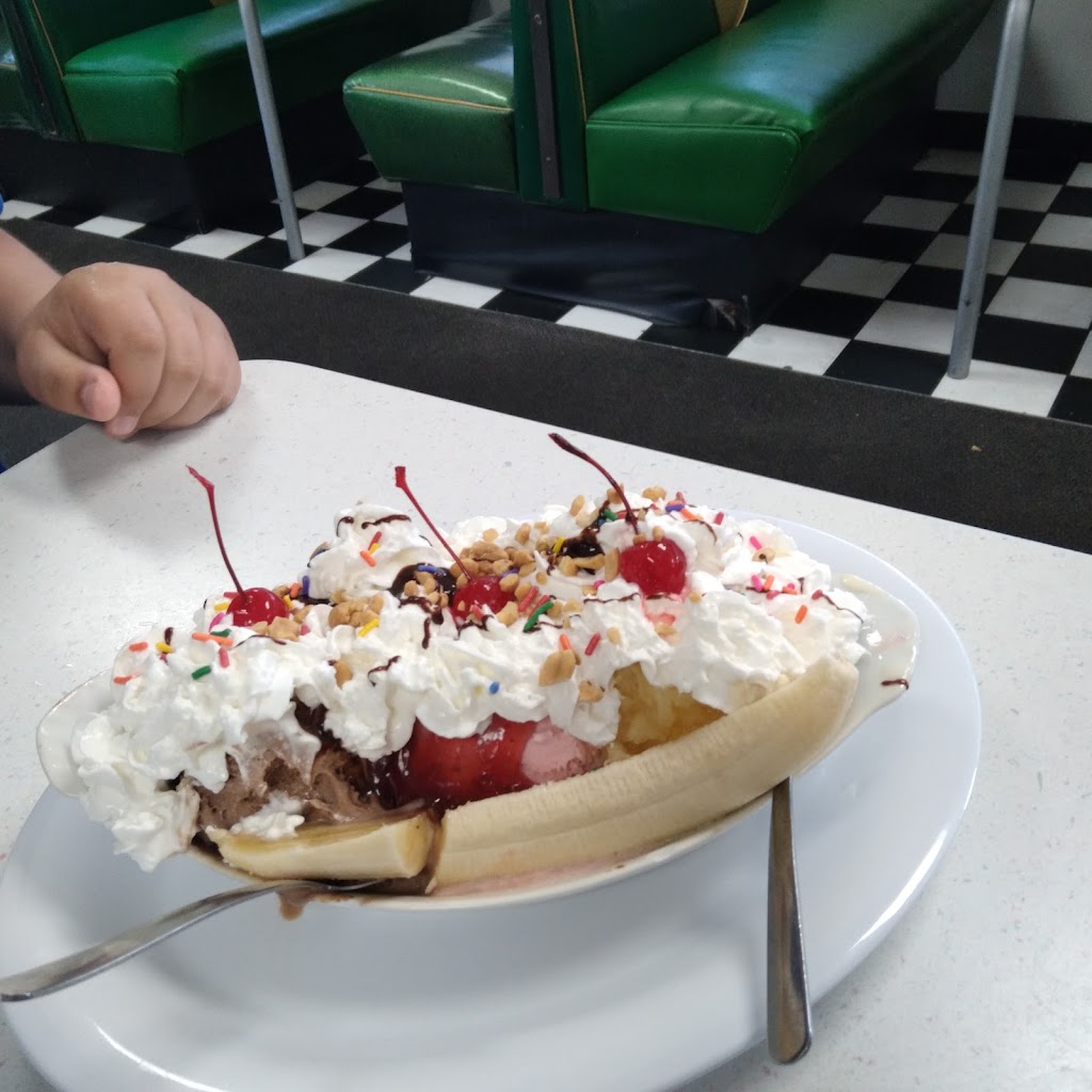 All American Diner | restaurant | 10590 Front Beach Rd, Panama City Beach, FL 32407, USA | 8502352443 OR +1 850-235-2443