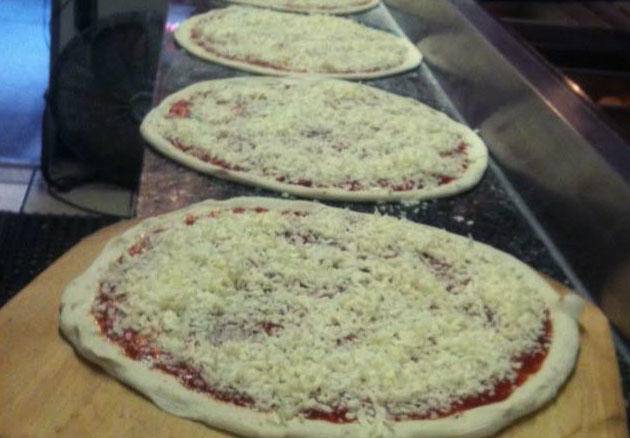 Italian Village Pizza | restaurant | 633 Philadelphia St, Indiana, PA 15701, USA | 7243496873 OR +1 724-349-6873