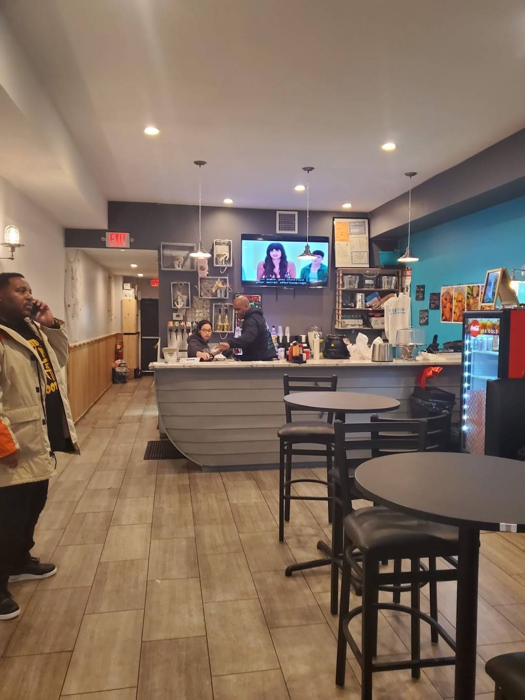 Trident Seafood Bar & Grill | restaurant | 753 Franklin Ave, Franklin Square, NY 11010, USA | 5168871137 OR +1 516-887-1137