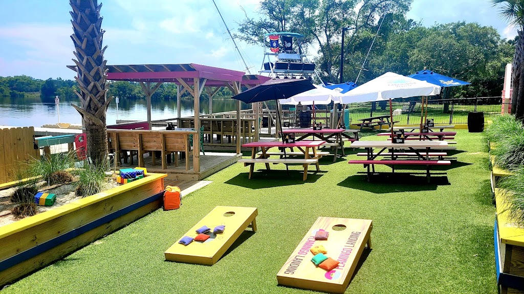 Flamingo Landing | restaurant | 8813 Lorraine Rd, Gulfport, MS 39503, USA | 2282411450 OR +1 228-241-1450