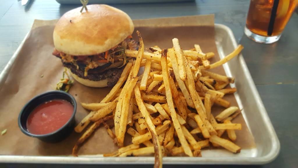 OneFourteen | restaurant | 114 Lincolnway E, Mishawaka, IN 46544, USA | 5744000753 OR +1 574-400-0753