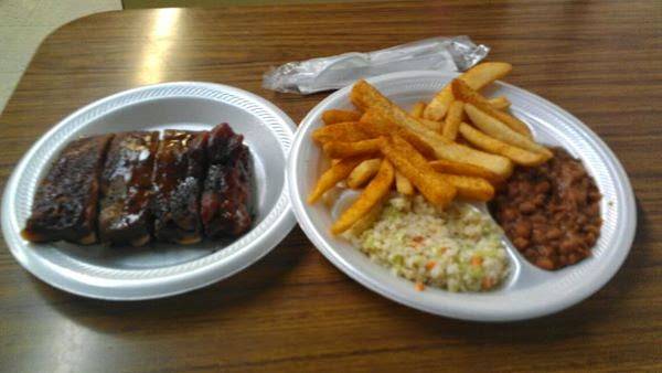 Ironhorse Barbeque & Catering | restaurant | 2801 US 49, Paragould, AR 72450, USA | 8702399758 OR +1 870-239-9758