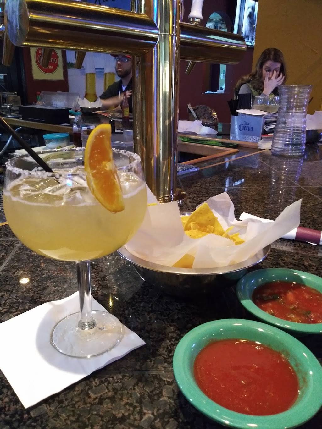 Dos Reales Mexican Restaurant | restaurant | 8841 W 75th St, Overland Park, KS 66204, USA | 9133411046 OR +1 913-341-1046