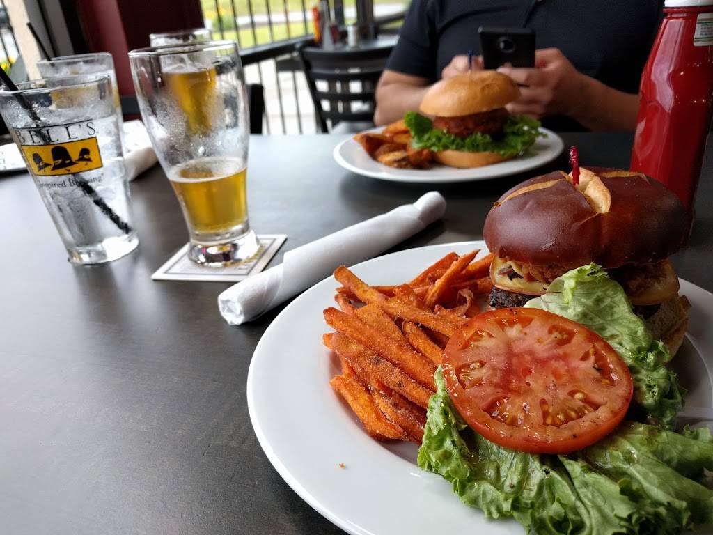 Ollies Place Craft Beer and Whiskey | restaurant | 518-20 Miamisburg Centerville Rd, Centerville, OH 45459, USA | 9377238998 OR +1 937-723-8998