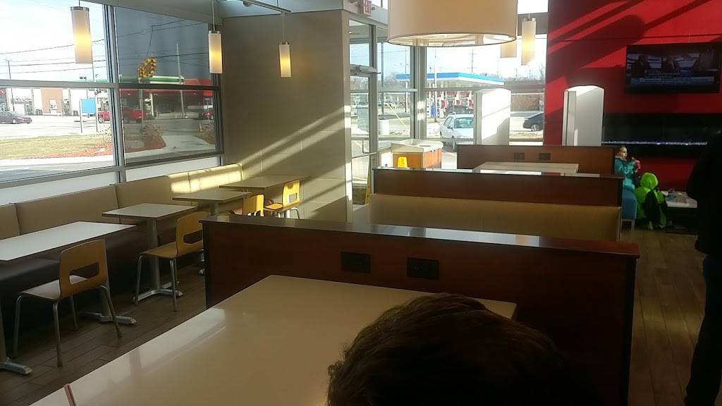 Wendys | restaurant | 801 W Norton Ave, Norton Shores, MI 49441, USA | 2312209060 OR +1 231-220-9060