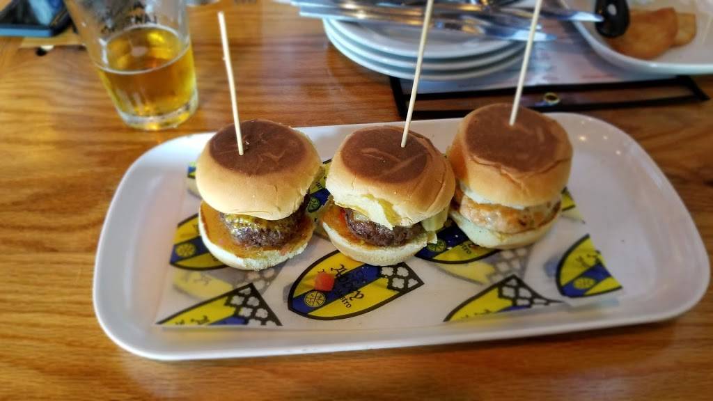 Abbey Burger Bistro | restaurant | 811 S Broadway, Baltimore, MD 21231, USA | 4105221428 OR +1 410-522-1428