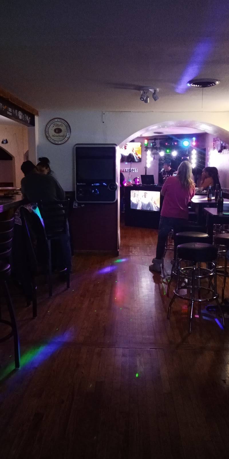 Chill Grill | restaurant | 10540 TX-195, Killeen, TX 76542, USA | 2548335172 OR +1 254-833-5172