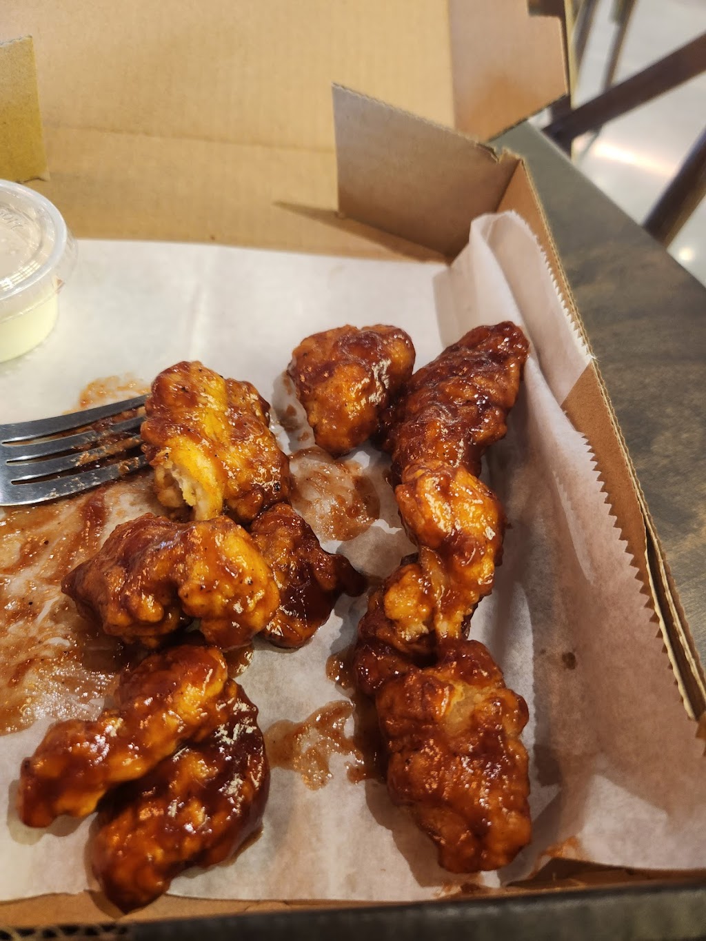 Crust Pizza Co. - Willis | restaurant | 909 W Montgomery St #100, Willis, TX 77378, USA | 9363070538 OR +1 936-307-0538