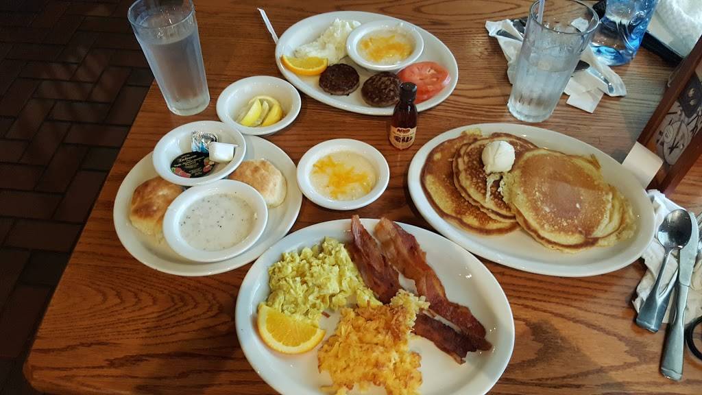 Cracker Barrel Old Country Store | restaurant | 3801 SW College Rd, Ocala, FL 34474, USA | 3528547870 OR +1 352-854-7870