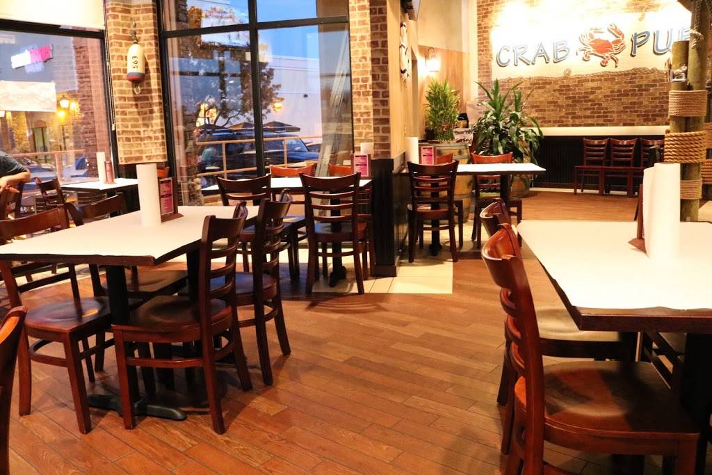Crab Pub | restaurant | 6011 El Cajon Blvd, San Diego, CA 92115, USA | 6192296679 OR +1 619-229-6679