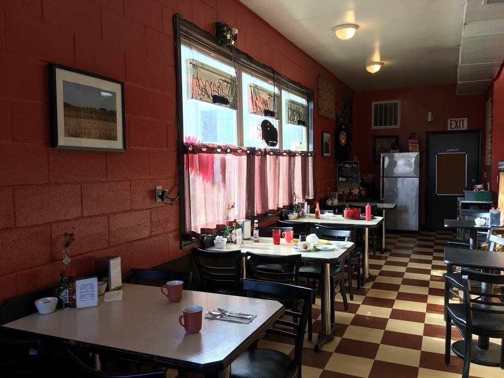 Screamin Chicken Diner | restaurant | 304 Front St, Gaston, OR 97119, USA | 5039853447 OR +1 503-985-3447
