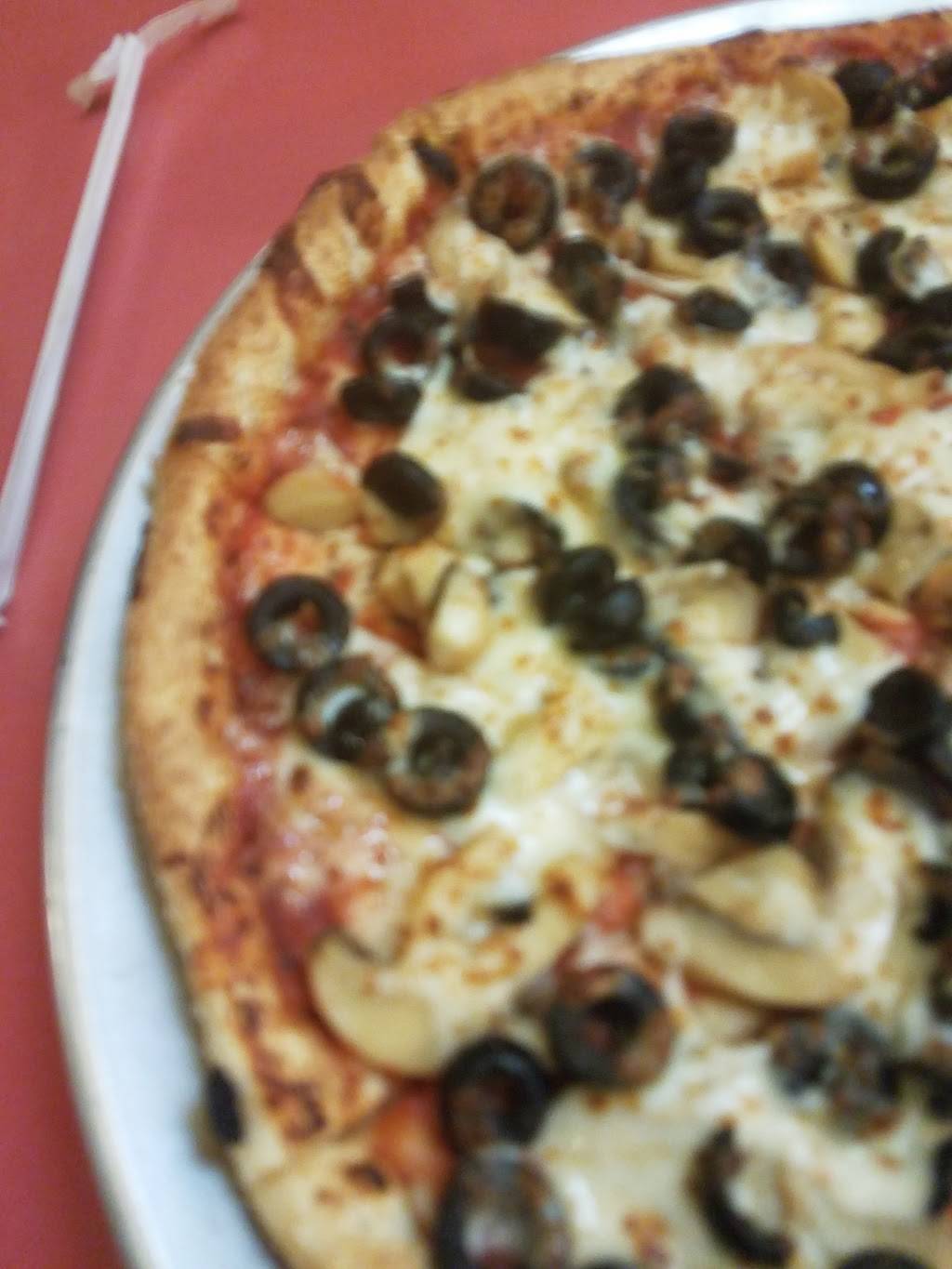 Milanos Pizza | restaurant | 578 N 4th St, Wills Point, TX 75169, USA | 9038734441 OR +1 903-873-4441