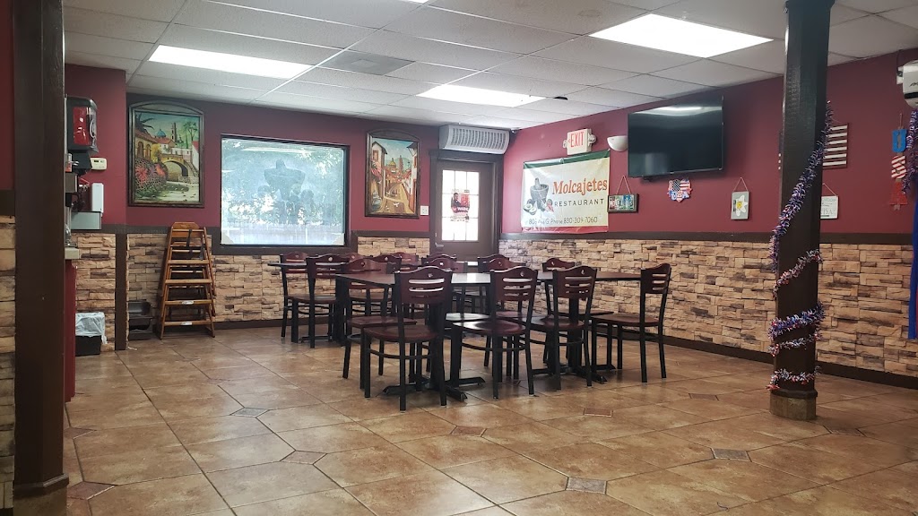 Molcajetes Restaurant | restaurant | 808 Ave G, Del Rio, TX 78840, USA | 8303097060 OR +1 830-309-7060