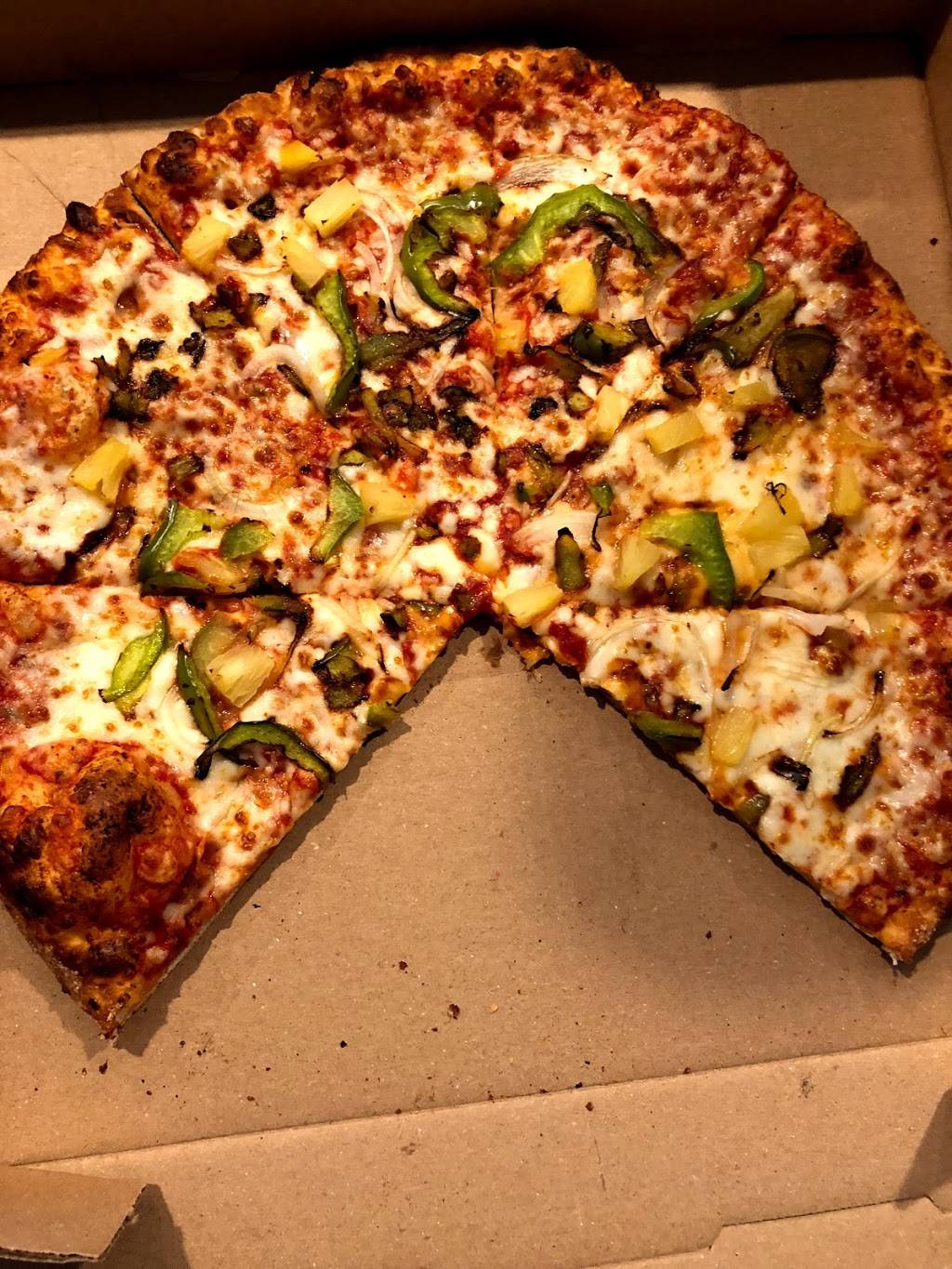 Michelangelos Pizza | restaurant | 928 US-64 W, Apex, NC 27523, USA | 9194628880 OR +1 919-462-8880