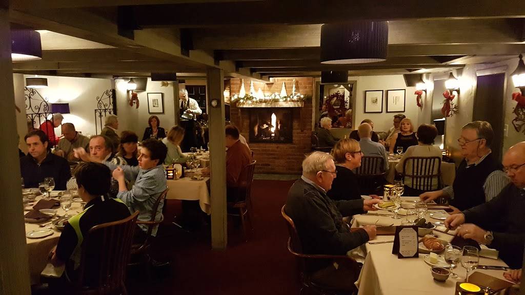 Gibbys | restaurant | 414 Rue Principale, Saint-Sauveur, QC J0R 1R4, Canada | 4502272623 OR +1 450-227-2623