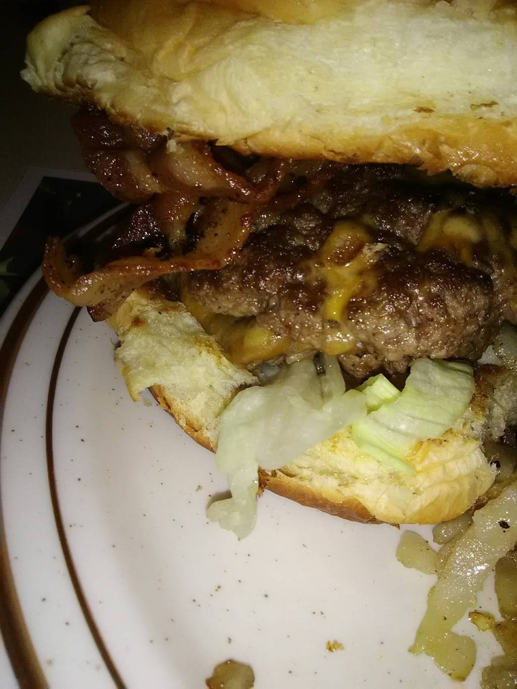 Richards Restaurant Columbia City | restaurant | 252 Frontage Rd, Columbia City, IN 46725, USA | 2602482320 OR +1 260-248-2320