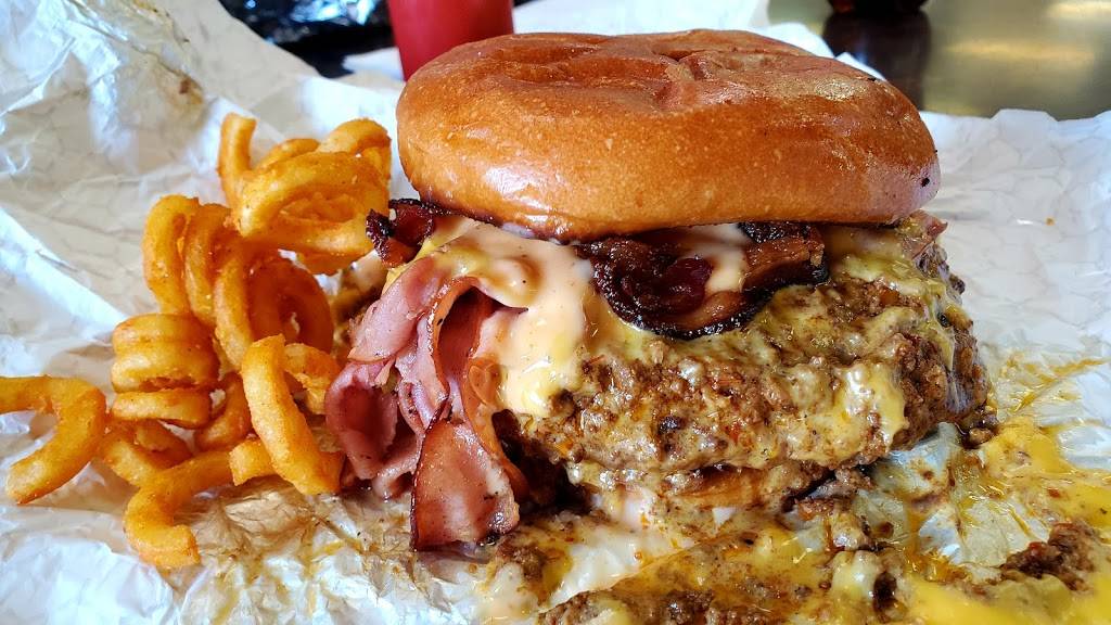 Country Corner | restaurant | 12226 Seymour Rd, Grass Lake, MI 49240, USA | 5175228980 OR +1 517-522-8980