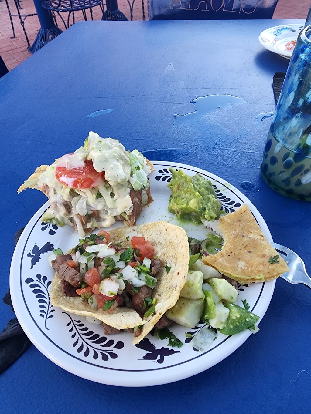 La Gloria | restaurant | 7622 Kennedy Hill Dr, San Antonio, TX 78235, USA | 2103756861 OR +1 210-375-6861