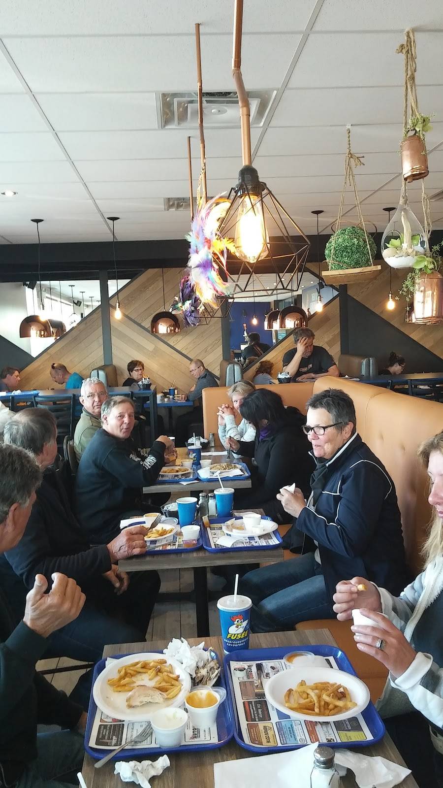 Rotisserie Fusée | restaurant | 830 Boulevard Baril O, Princeville, QC G6L 3W6, Canada | 8193642323 OR +1 819-364-2323