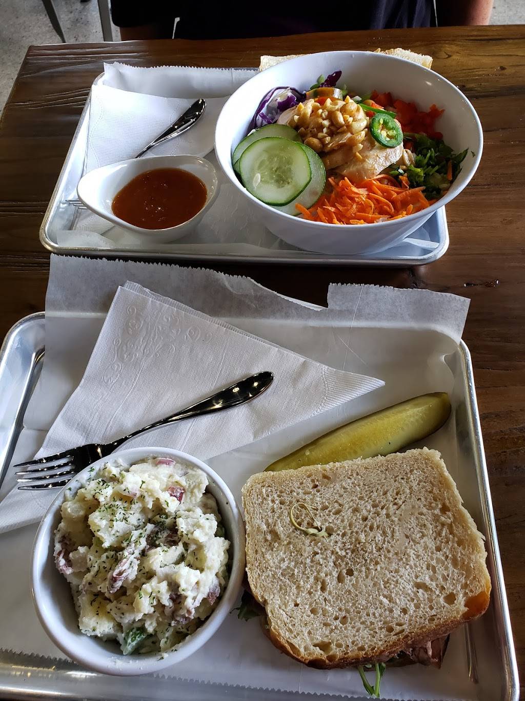 Gourmet To Go | restaurant | 115 N Ohio St #400, Salina, KS 67401, USA | 7858208888 OR +1 785-820-8888