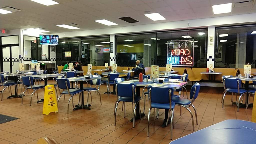 Bob & Ediths Diner | restaurant | 5918 N Kings Hwy, Alexandria, VA 22303, USA | 7033733284 OR +1 703-373-3284
