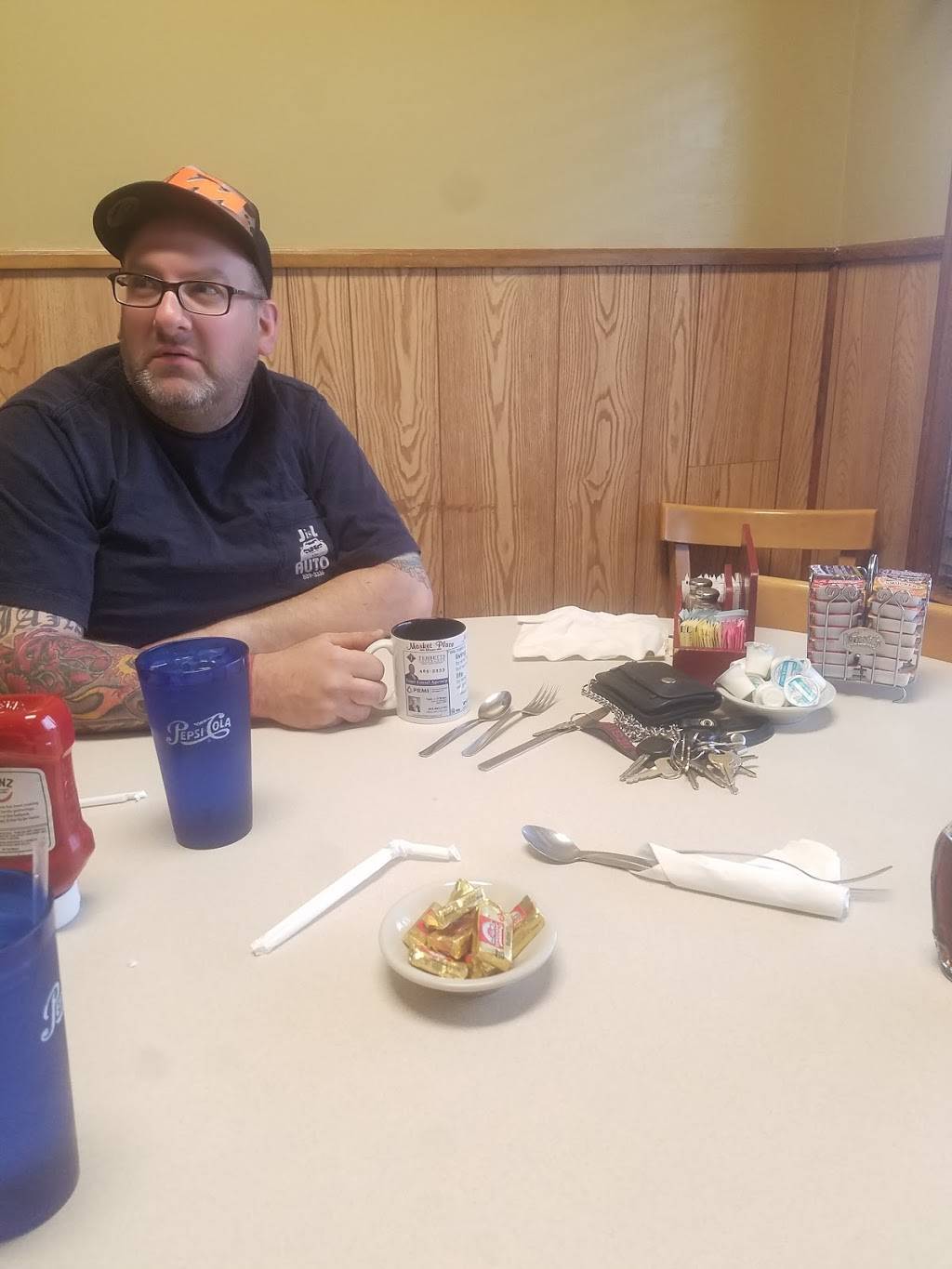 Market Place Diner | restaurant | 4 Market Pl, Hollis, NH 03049, USA | 6034653209 OR +1 603-465-3209