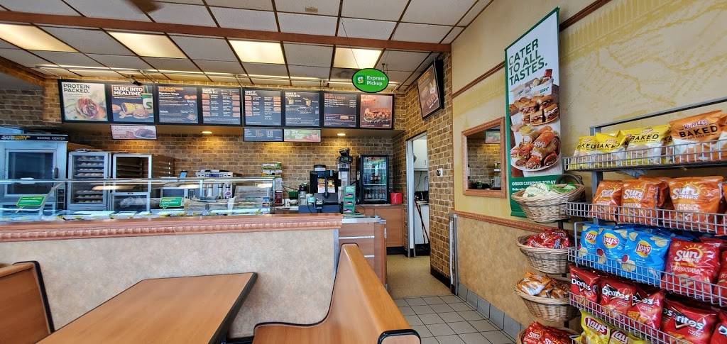 Subway Restaurants | restaurant | 2125 W Burnside St, Portland, OR 97210, USA | 5032410528 OR +1 503-241-0528
