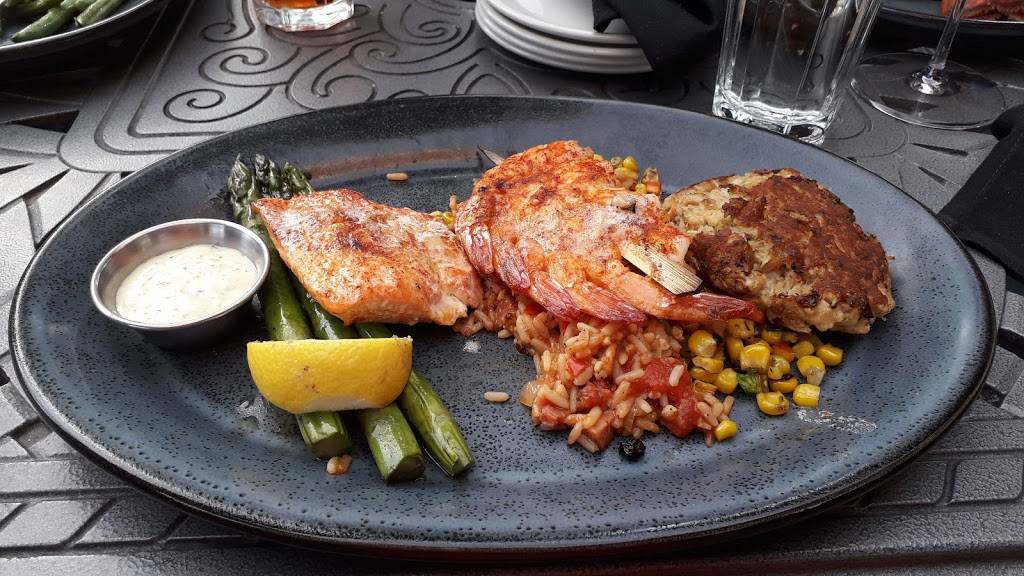 Mitchells Fish Market | meal takeaway | 370 N Adams Rd, Rochester Hills, MI 48309, USA | 2483405900 OR +1 248-340-5900