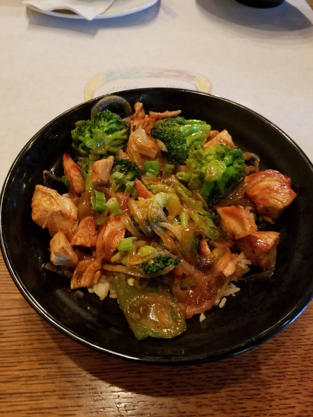 Garfields | restaurant | 2400 Meadowbrook Mall, Bridgeport, WV 26330, USA | 3048428556 OR +1 304-842-8556