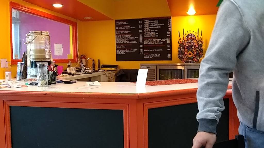 Los Tacos | restaurant | 131 W Sunset Dr, Waukesha, WI 53189, USA | 2628753556 OR +1 262-875-3556