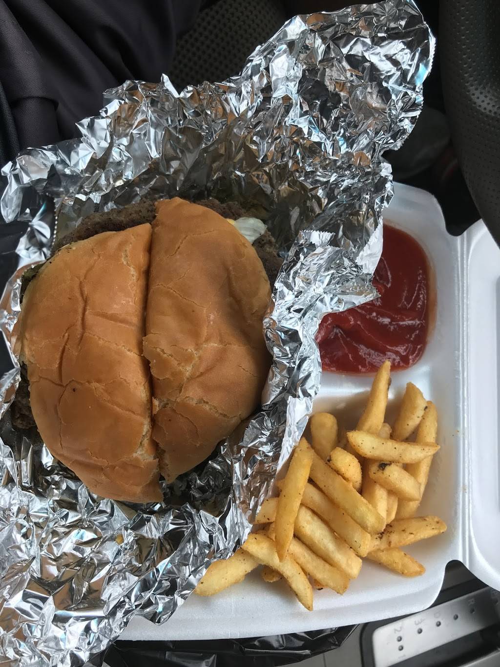 Chief Cajun Big Baby Hamburgers | restaurant | 7839 Brandon St, Houston, TX 77051, USA | 8326518557 OR +1 832-651-8557