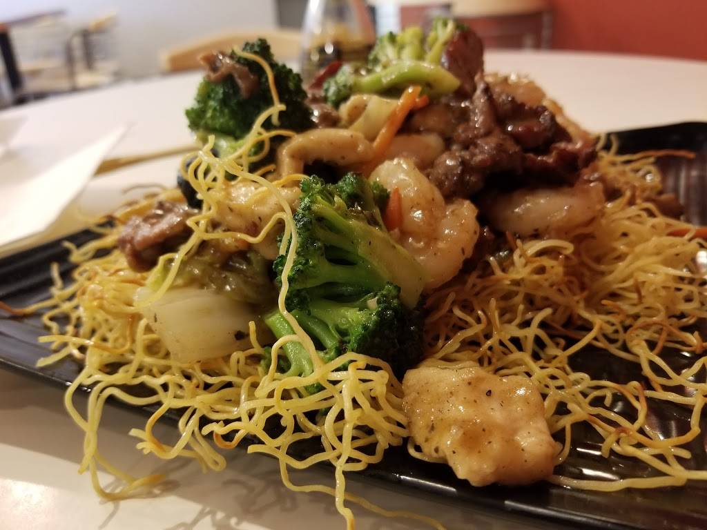 Fusa | restaurant | 303 S Greenwich Rd, Wichita, KS 67207, USA | 3166181818 OR +1 316-618-1818